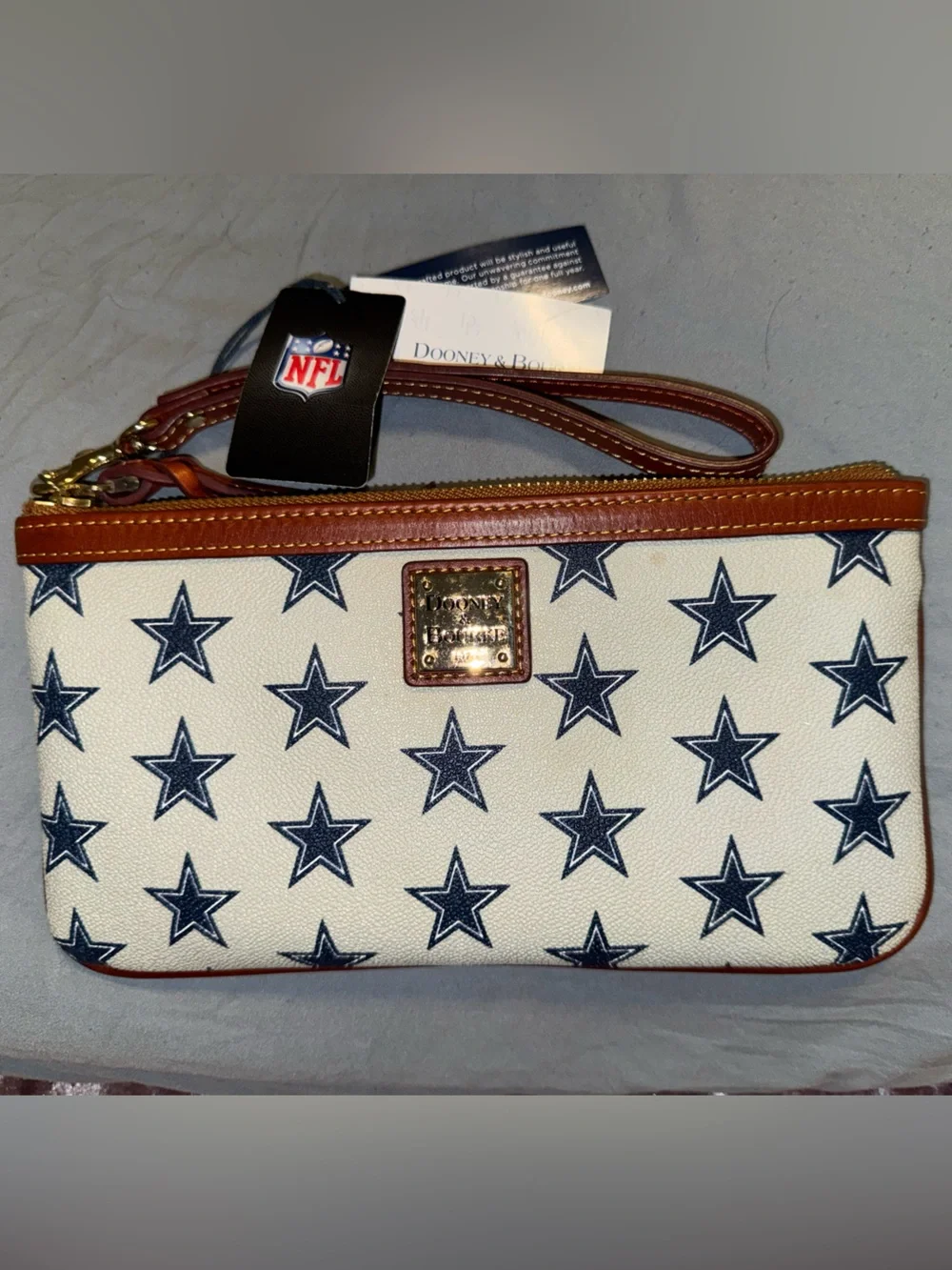 Dooney & Bourke DALLAS COWBOYS Wristlet perfect for upcoming games!